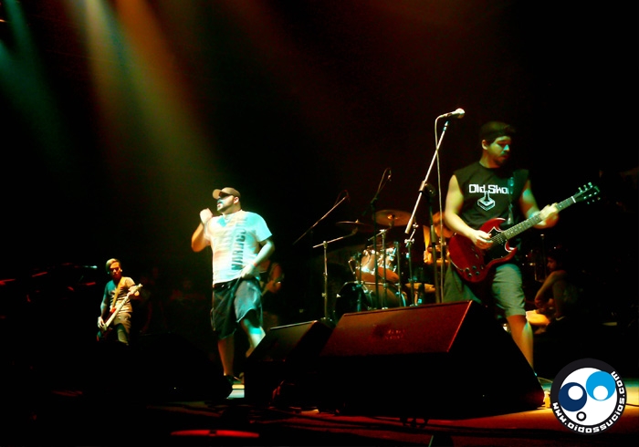 Fotos: Testament en Caracas