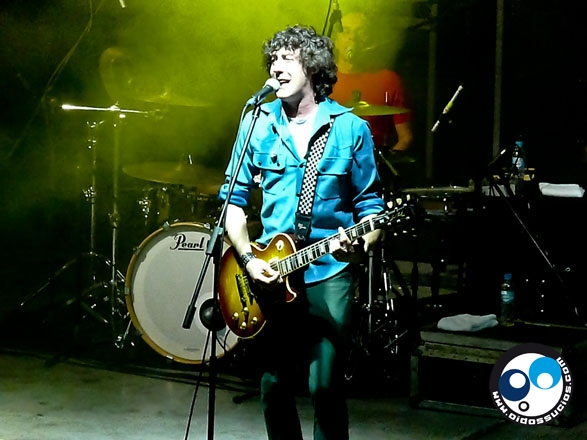 Fotos y reseña: El Cuarteto de Nos no llegó a