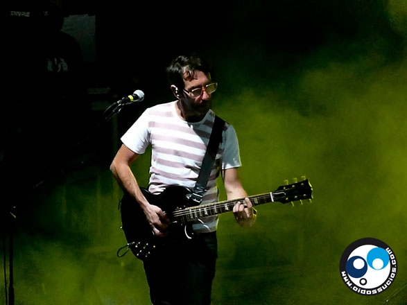 Fotos y reseña: El Cuarteto de Nos no llegó a