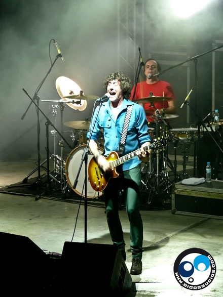 Fotos y reseña: El Cuarteto de Nos no llegó a 