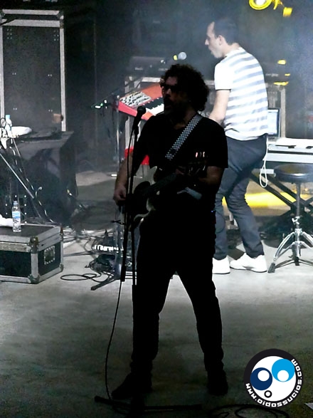 Fotos y reseña: El Cuarteto de Nos no llegó a