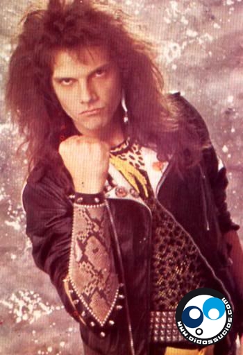 Gillman le dispara a todos y luego
se disculpa