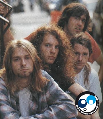 El hombre que pasó de tocar con Nirvana y Soundgarden a ser héroe de guerra