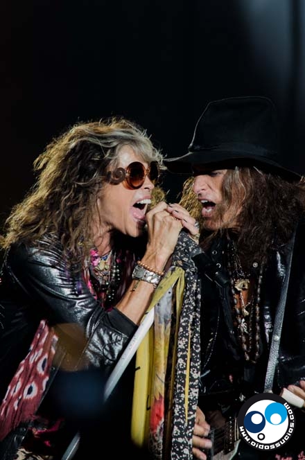 Aerosmith dio cátedra y cumplió con su show en Caracas
